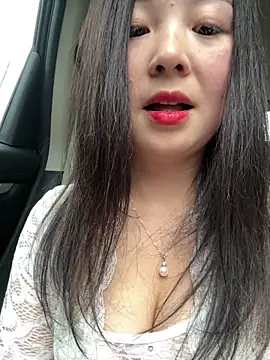 Snapshot of SSSniang- chatting on February 8, 2025, 7:48 am SSSniang- online show from February 8, 2025, 7:48 am