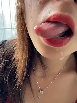 Snapshot of SSSniang- chatting on October 28, 2025, 1:31 am SSSniang- online show from October 28, 2025, 1:31 am