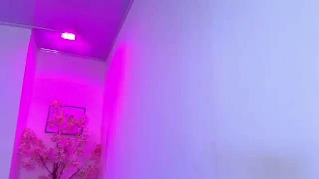 Arianna sweeet online show from March 29, 2026, 3:45 pm