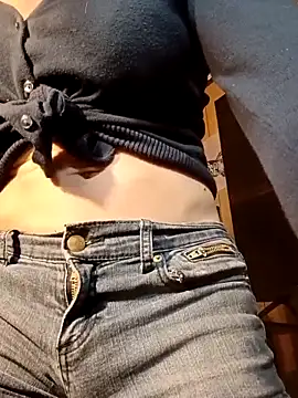 Rebeckalove online show from March 4, 2026, 11:27 am