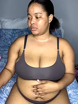 Snapshot of sexytinashe21 chatting on November 4, 2025, 7:46 pm sexytinashe21 online show from November 4, 2025, 7:46 pm