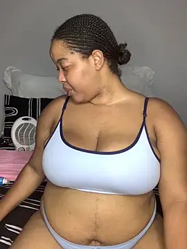 Snapshot of sexytinashe21 chatting on December 15, 2025, 7:40 pm sexytinashe21 online show from December 15, 2025, 7:40 pm