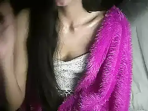 Snapshot of sexysia77 chatting on January 21, 2025, 9:24 am sexysia77 online show from January 21, 2025, 9:24 am