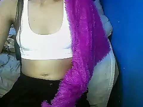 Snapshot of sexysia77 chatting on February 1, 2025, 12:07 am sexysia77 online show from February 1, 2025, 12:07 am
