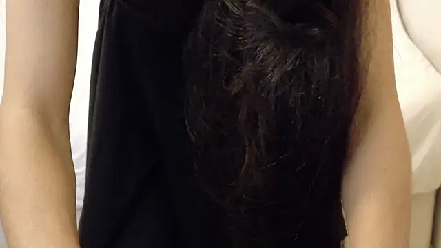 amabel zambrano online show from March 12, 2025, 9:02 am