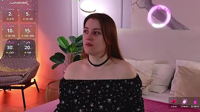EllieGarson online show from May 4, 2026, 5:09 pm