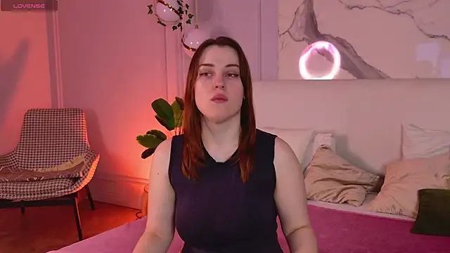 EllieGarson online show from May 6, 2026, 5:07 pm