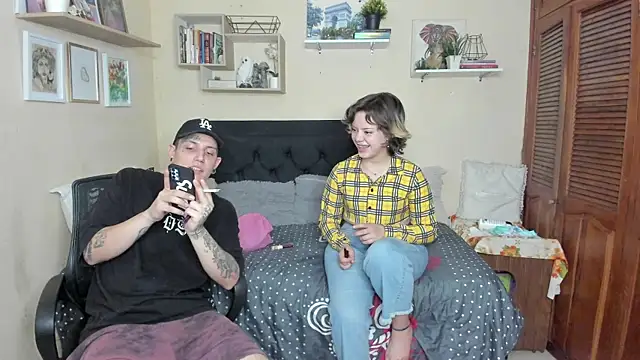 Blondandtattoofaced online show from February 27, 2025, 4:20 am