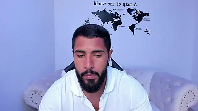 Santiago huntt online show from October 4, 2025, 2:09 am