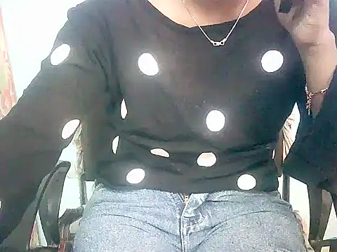 Snapshot of Barbie_183 chatting on March 21, 2026, 5:45 am Barbie 183 online show from March 21, 2026, 5:45 am