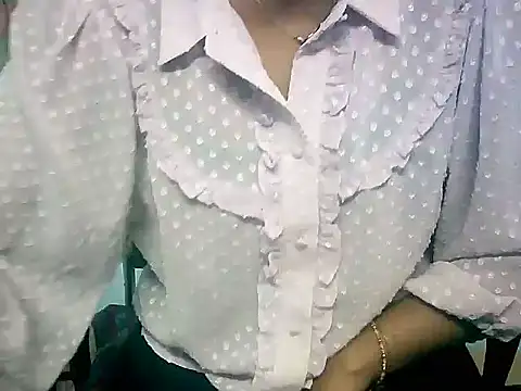 Snapshot of Barbie_183 chatting on March 23, 2026, 6:06 am Barbie 183 online show from March 23, 2026, 6:06 am