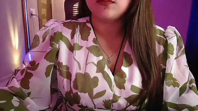 Snapshot of Mitikaa chatting on February 11, 2026, 1:49 pm Mitikaa online show from February 11, 2026, 1:49 pm