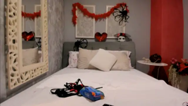 Snapshot of LustyRosee chatting on October 9, 2025, 6:00 am LustyRosee online show from October 9, 2025, 6:00 am