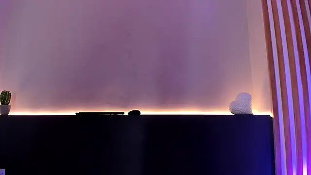 sara  jones gh online show from March 14, 2025, 10:27 pm