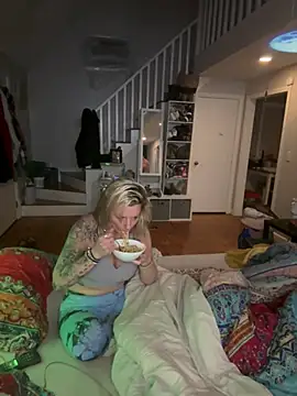 kittiekatieyogi online show from February 10, 2025, 3:24 am