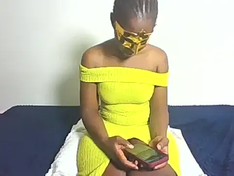 Snapshot of Brawn_nubian chatting on February 7, 2025, 1:04 am Brawn nubian online show from February 7, 2025, 1:04 am