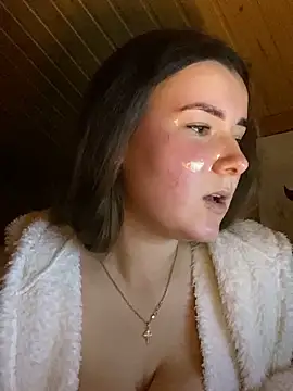 mewKate online show from March 14, 2026, 6:02 pm