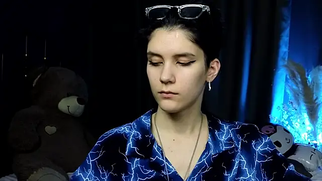 Hyeon Jin online show from March 13, 2025, 5:18 pm