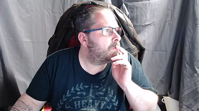 Snapshot of Streamlove77 chatting on January 20, 2025, 3:28 pm Streamlove77 online show from January 20, 2025, 3:28 pm