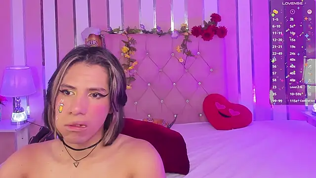 TylerBloom online show from September 28, 2025, 12:21 pm