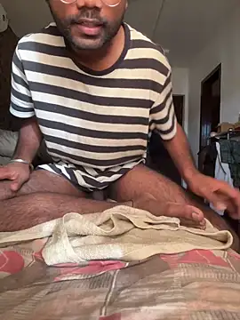 bottomssr online show from December 23, 2025, 3:26 am