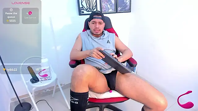 EnriquevillaF online show from January 15, 2025, 9:20 pm