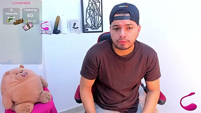 EnriquevillaF online show from January 19, 2025, 1:44 pm