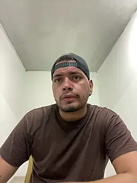 EnriquevillaF online show from January 19, 2025, 9:13 pm