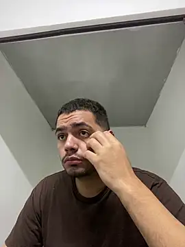 EnriquevillaF online show from February 7, 2025, 11:34 pm