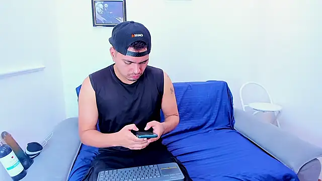 EnriquevillaF online show from February 12, 2025, 12:12 pm