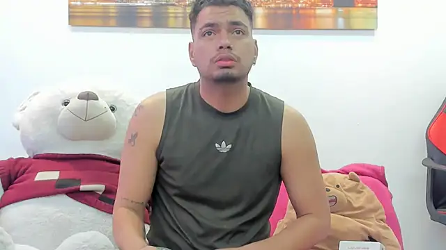 EnriquevillaF online show from March 20, 2025, 12:22 pm