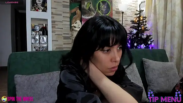 Snapshot of shamelesss_ chatting on December 16, 2025, 2:27 am shamelesss online show from December 16, 2025, 2:27 am