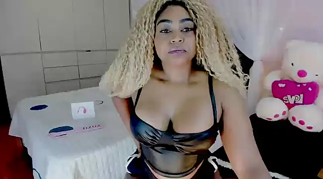 Aliana Ross online show from February 3, 2025, 4:10 pm
