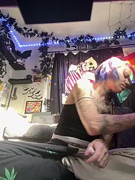 trashbrat online show from April 28, 2026, 11:21 pm