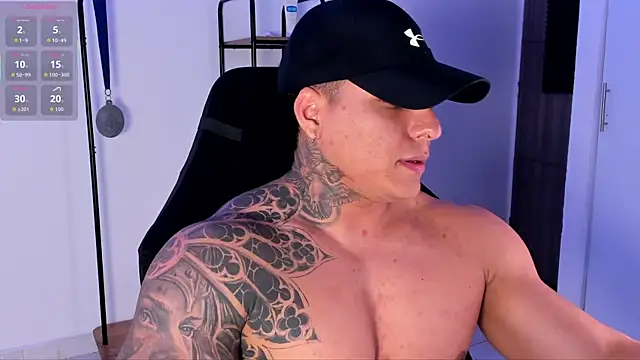 Maximoscott online show from October 15, 2025, 12:55 am