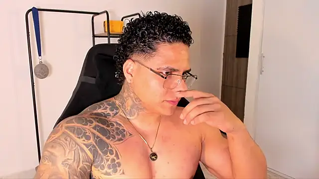 Maximoscott online show from November 13, 2025, 11:58 pm