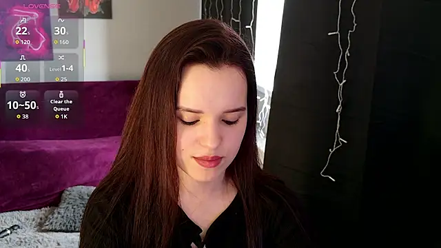 Harleen Moore online show from May 6, 2026, 4:41 am