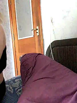 Snapshot of VikiiStoun chatting on September 22, 2025, 11:01 am VikiiStoun online show from September 22, 2025, 11:01 am