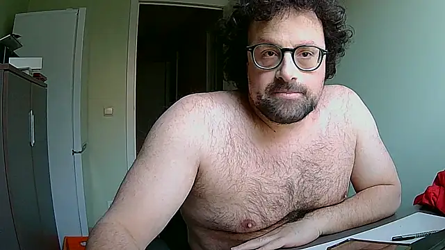 littlehairyman online show from February 9, 2026, 8:18 am