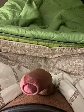 bigcock430 online show from October 21, 2025, 8:37 am