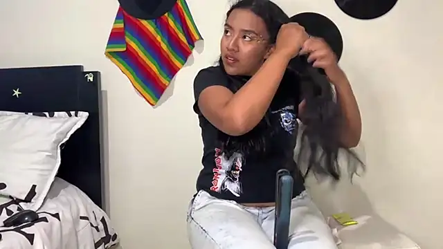 giselao online show from January 12, 2025, 3:39 am