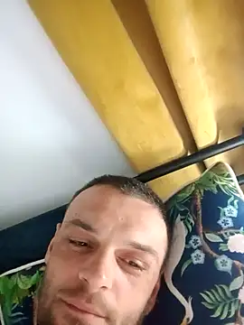 Snapshot of emileeion chatting on November 9, 2025, 12:53 am emileeion online show from November 9, 2025, 12:53 am