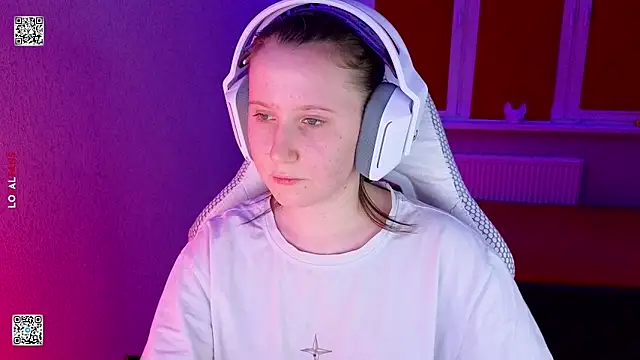 mon lola online show from March 13, 2026, 5:08 pm