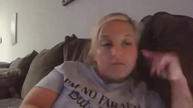 JennaLynn785 online show from January 16, 2025, 6:25 am