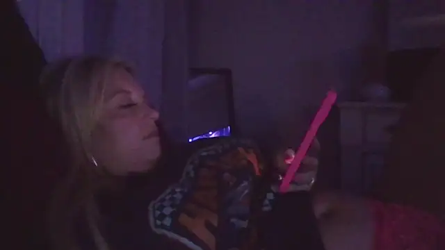 JennaLynn785 online show from January 25, 2025, 4:45 am