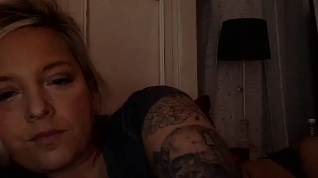 JennaLynn785 online show from February 21, 2025, 4:40 am