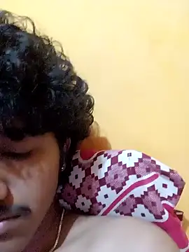 CosmicEmuu online show from January 14, 2025, 8:48 pm