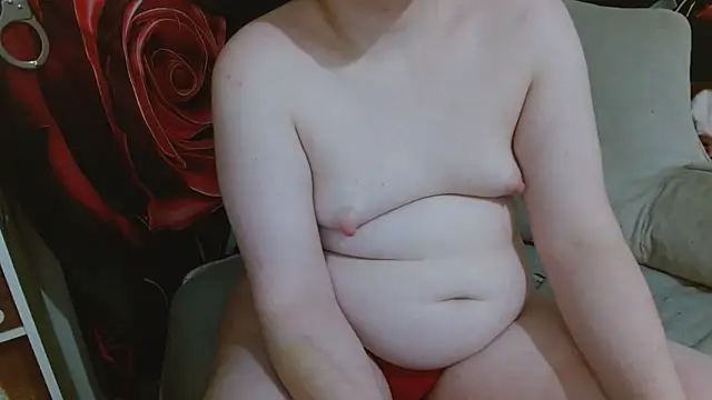 Snapshot of AverageRose chatting on March 14, 2026, 7:36 am AverageRose online show from March 14, 2026, 7:36 am