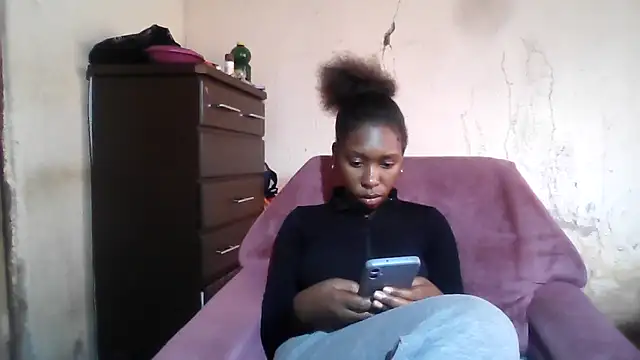 Hotdaily04 online show from September 23, 2025, 7:11 am