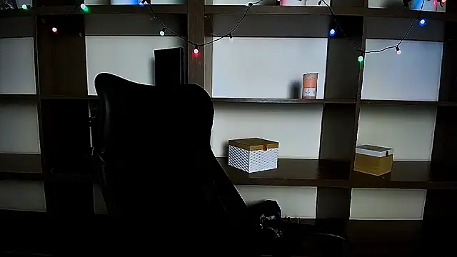 Lexi Jous online show from February 18, 2025, 5:53 pm